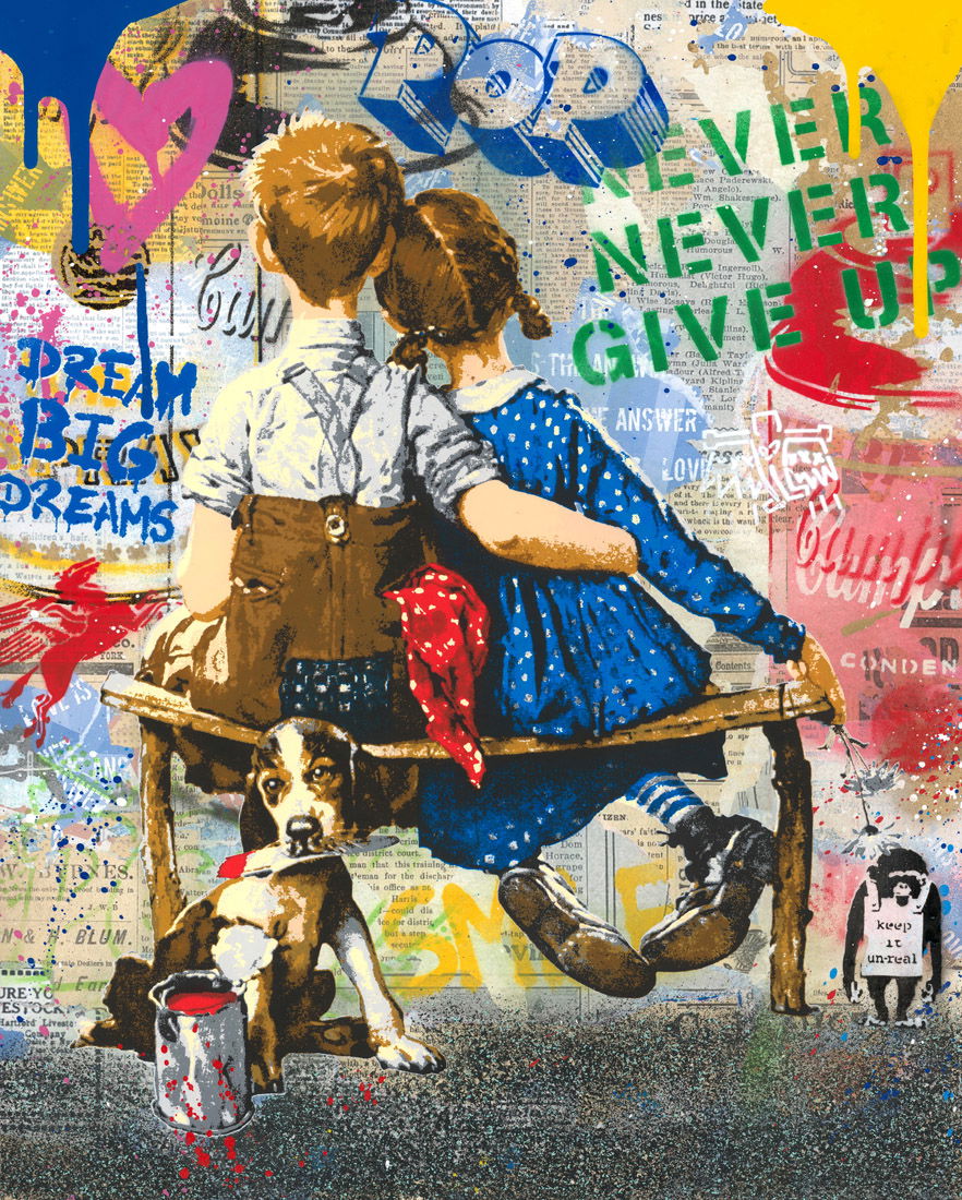 Mr. Brainwash – Work Well Together Mr. Brainwash – Work Well Together is een ontroerend en kleurrijk kunstwerk dat de kracht van samenwerking en verbondenheid viert. Op de voorgrond zien we twee kinderen, zittend op een bankje, terwijl ze elkaar liefdevol omarmen. Hun blik is naar de toekomst gericht, wat een gevoel van hoop en vertrouwen oproept. Onder hen zit een trouwe hond, symbool voor loyaliteit en vriendschap. De achtergrond barst van graffiti, krachtige teksten en kleurrijke lagen verf. Woorden zoals Never Give Up en Dream Big Dreams benadrukken de positieve boodschap van het werk. Het contrast tussen de nostalgische stijl van de kinderen en de moderne, explosieve street art-achtergrond maakt dit werk uniek. Mr. Brainwash combineert klassieke warmte met hedendaagse energie. Dit zorgt voor een kunstwerk dat zowel speels als inspirerend is. Elke penseelstreek en spuitbuslaag draagt bij aan een gelaagd verhaal. Het gaat over liefde, samenwerken en het najagen van dromen. De hond als stille getuige versterkt het beeld van onvoorwaardelijke steun en saamhorigheid. Work Well Together is meer dan alleen een visueel statement. Het is een oproep tot samenwerking, positiviteit en menselijkheid in een wereld die vaak verdeeld lijkt. De kleuren, de symboliek en de woorden werken samen om de kijker te raken. Dit kunstwerk belichaamt de kenmerkende stijl van Mr. Brainwash: energiek, rebels en vol hoop. Het weet emoties los te maken, maar ook een glimlach te brengen. Een werk dat tijdloos is en universeel aanspreekt.