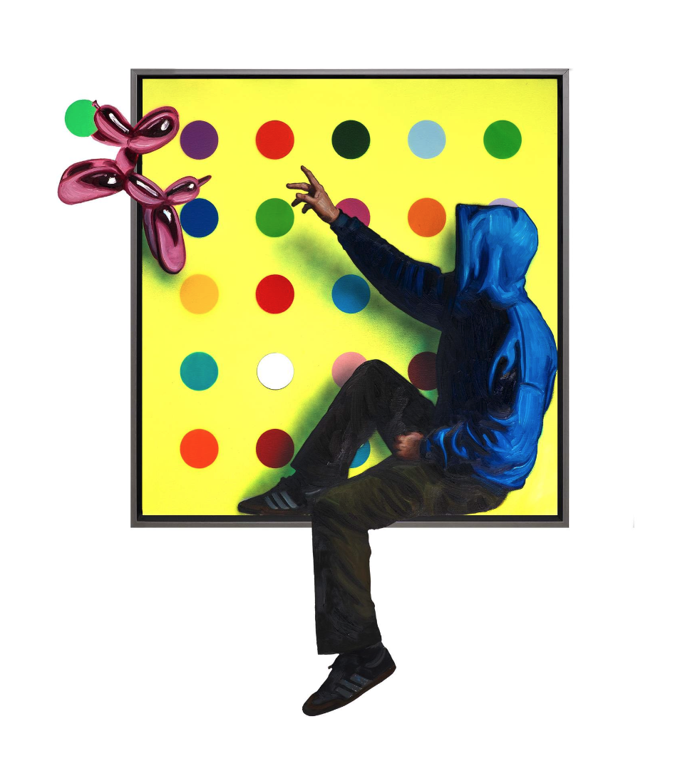 Hijack – Fetching Ideas Hijack presenteert met Fetching Ideas een dynamisch kunstwerk dat creativiteit, speelsheid en rebellie combineert. Het beeld toont een figuur in een blauwe hoodie, zittend aan de rand van een kleurrijk vlak. Met een uitgestrekte hand reikt hij naar een zwevende ballonhond, uitgevoerd in glanzend roze. De achtergrond bestaat uit een helder geel vlak, gevuld met een raster van stippen in diverse kleuren. Deze compositie verwijst duidelijk naar de iconische werken van Damien Hirst, maar wordt door Hijack op een eigenzinnige manier geïnterpreteerd. De combinatie van een klassieke referentie en een speelse, hedendaagse twist maakt dit werk krachtig én uniek. Het thema van Fetching Ideas draait om inspiratie en verbeelding. De figuur probeert letterlijk ideeën te grijpen, gesymboliseerd door de ballonhond. Dit object staat niet alleen voor kunst en speelsheid, maar ook voor het onverwachte en het kinderlijke in onszelf. Zo brengt Hijack spanning tussen ernst en luchtigheid, tussen de kunstwereld en straatcultuur. Door zijn scherpe contrasten, heldere kleuren en ironische beeldtaal weet Fetching Ideas onmiddellijk de aandacht van de kijker te trekken. Bovendien laat het werk je nadenken over de waarde van kunst, de zoektocht naar creativiteit en de rol van verbeelding in het dagelijks leven. Het is een kunstwerk dat zowel esthetisch aantrekkelijk als inhoudelijk prikkelend is.